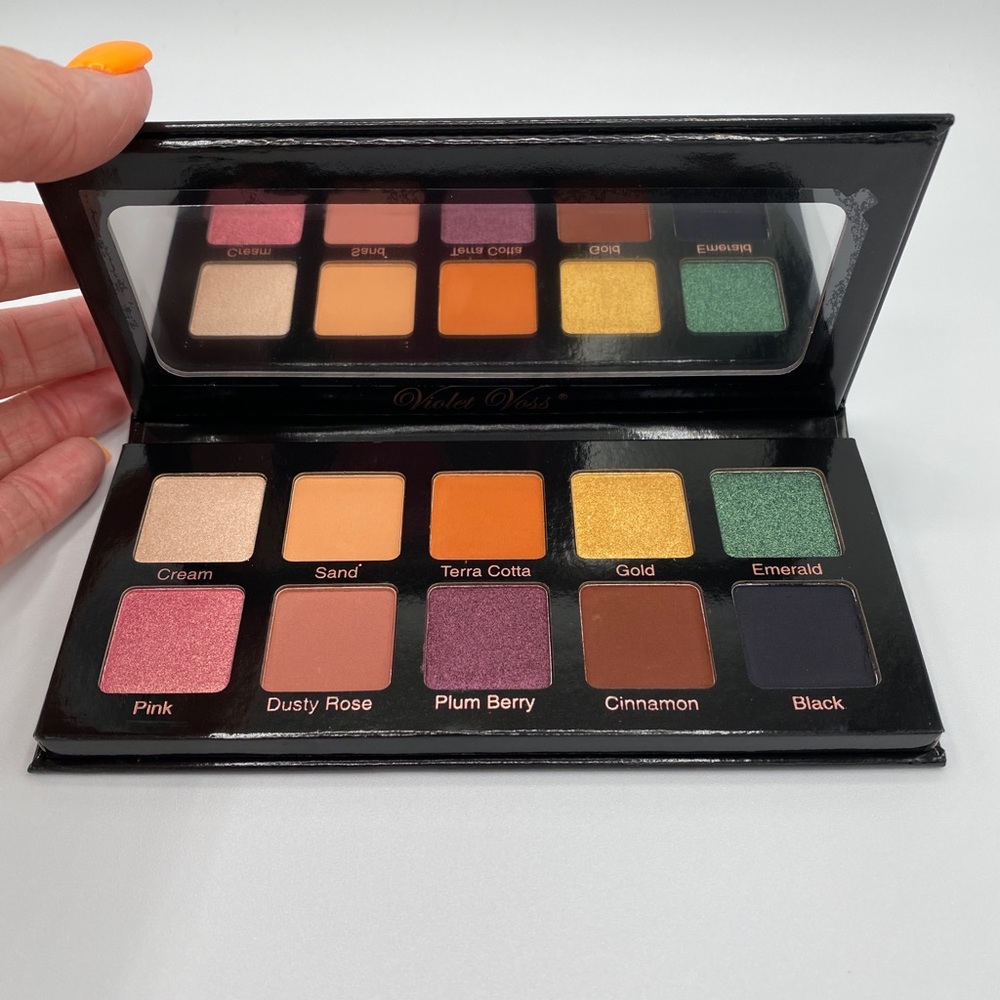 Violet Voss Eyeshadow Essentials Pro Series Palette New